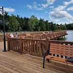 Letniskowe Przy Kasztanie Hébergement de vacances *