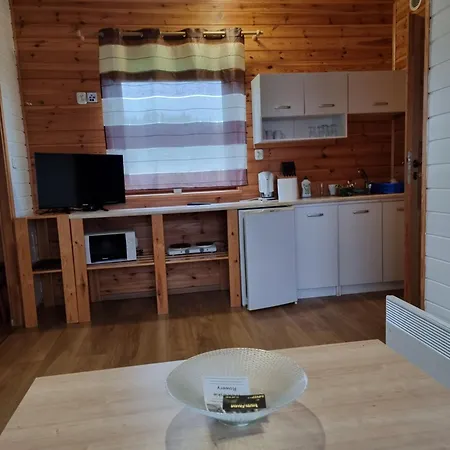 Vakantiehuis Letniskowe Przy Kasztanie
