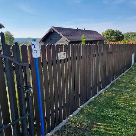 Letniskowe Przy Kasztanie Vakantiehuis *