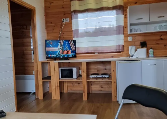 Letniskowe Przy Kasztanie Дом отдыха *